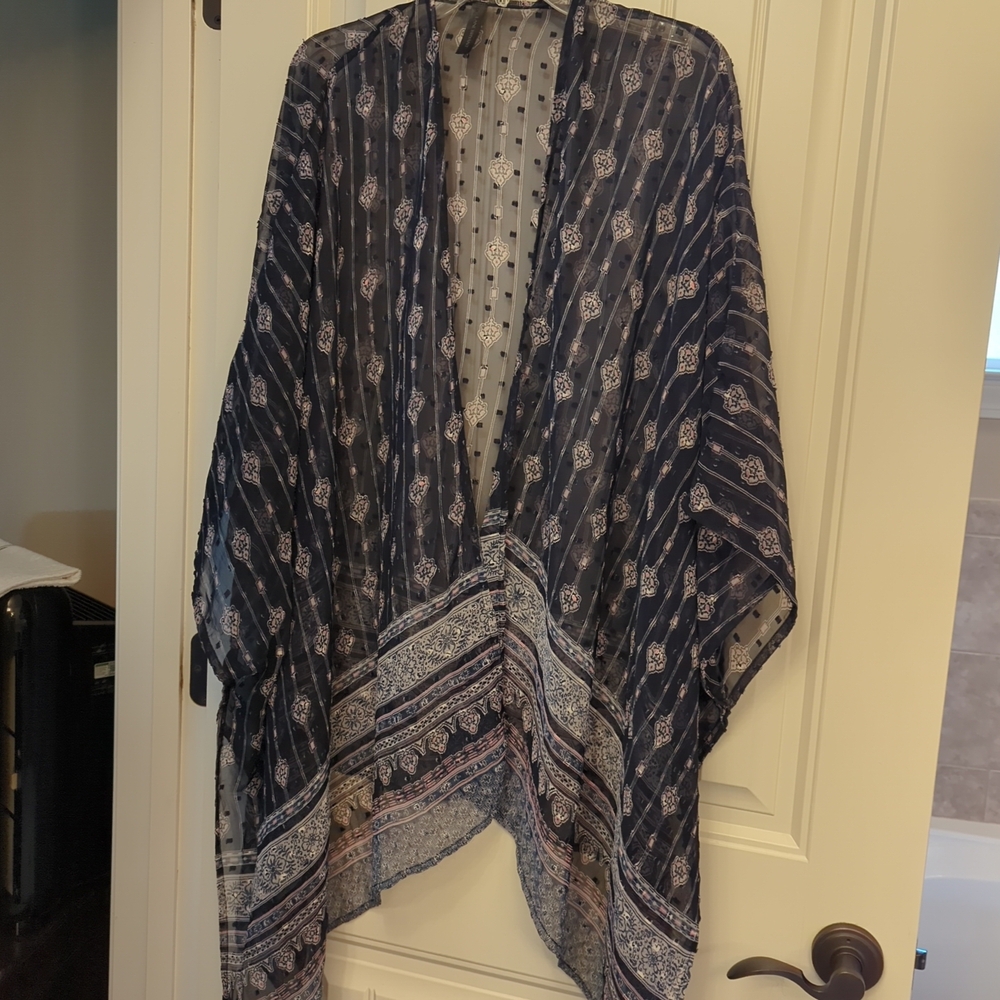 Lane Bryant Navy, Pink And White Kimono